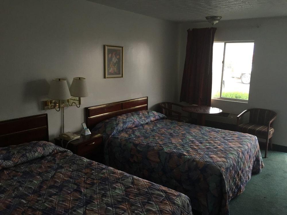 Rodeway Inn Dickson Buitenkant foto