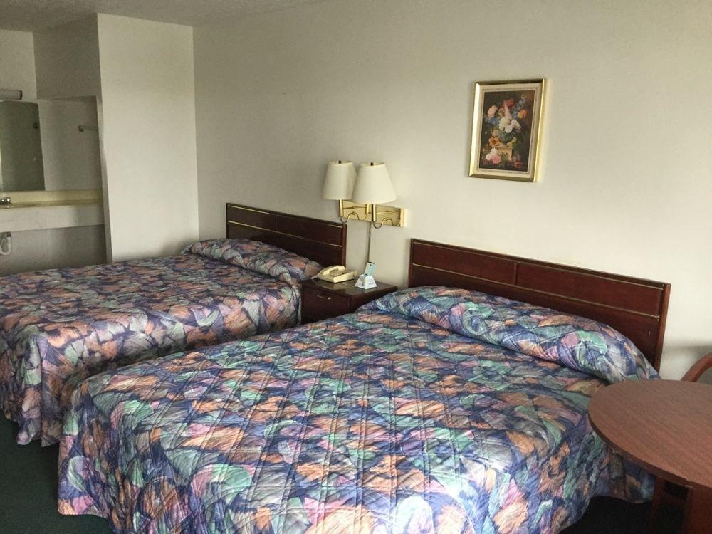 Rodeway Inn Dickson Buitenkant foto